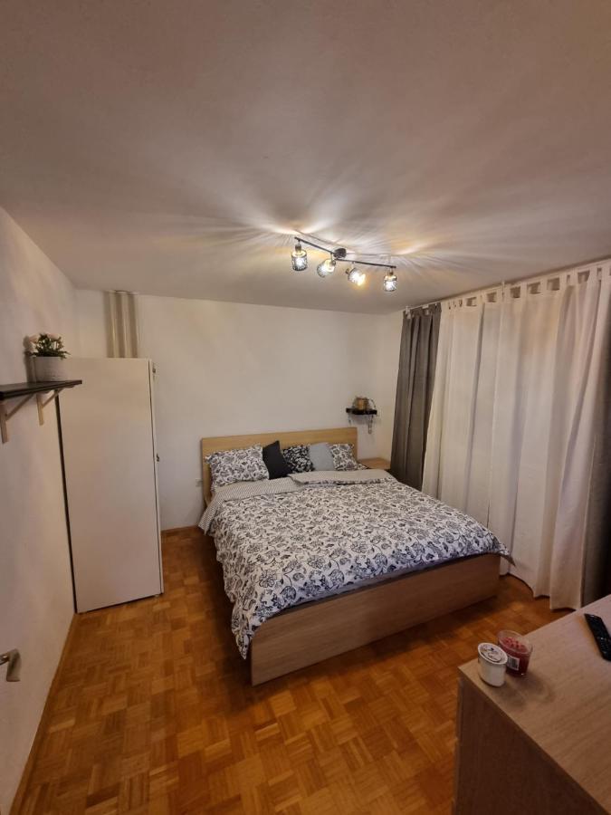 Apartment Gulek Zrece Exterior photo